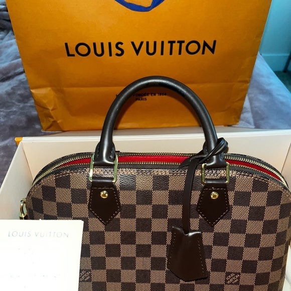 Louis Vuitton Alma PM - Picture 2 of 4